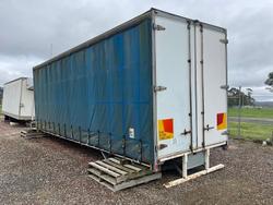 2015 Volvo Ex Volvo Curtansider $2000 EX. FE VOLVO