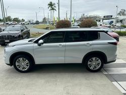 2022 Mitsubishi Outlander LS