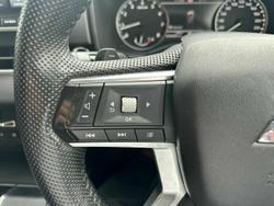 2022 Mitsubishi Outlander LS