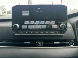 2022 Mitsubishi Outlander LS