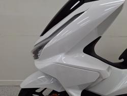 2025 Honda PCX125 White