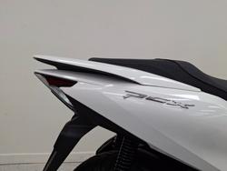 2025 Honda PCX125 White