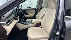 2021 Toyota Kluger Grande