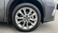 2021 Toyota
                Kluger Grande