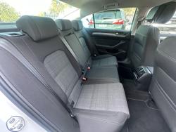 2022 Volkswagen Passat 140TSI Business