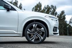 2022 Volvo XC90 Recharge Ultimate T8 Plug-In Hybrid