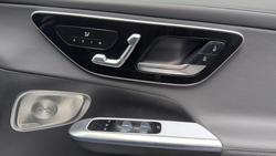 2025 Mercedes-Benz GLC-Class GLC300