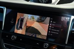 2022 Porsche
Macan
