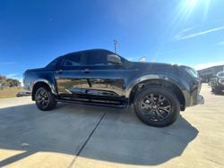 2022 Isuzu D-MAX X-TERRAIN MY23 4X4 Dual Range Basalt Black