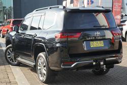 2023 Toyota Landcruiser Sahara ZX