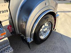 2024 Kenworth T909