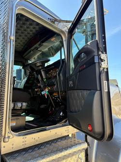 2024 Kenworth T909
