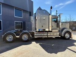 2024 Kenworth T909