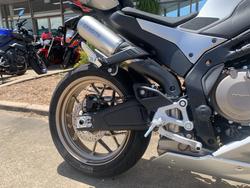 2025 CFMOTO 500 SR VOOM NEBULA WHITE