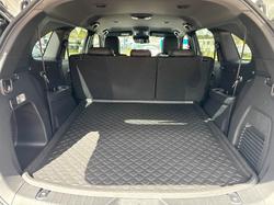 2025 Isuzu MU-X LS-T