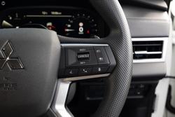 2025 Mitsubishi Outlander ES ZM MY25 AWD White