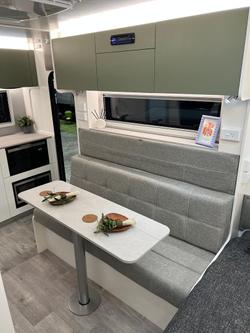 2025 Traveller Track 13'