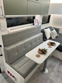 2025 Traveller Track 13'