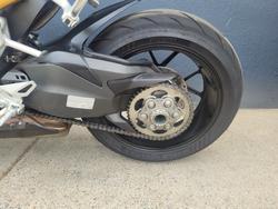 2022 DUCATI STREETFIGHTER V2 RED