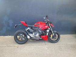 Ducati Streetfighter V2