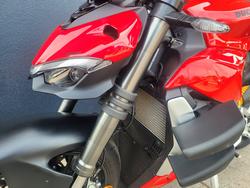 2022 DUCATI STREETFIGHTER V2 RED