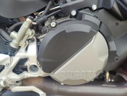 2022 DUCATI STREETFIGHTER V2 RED