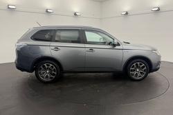 2014 Mitsubishi Outlander PHEV