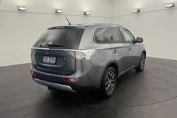 2014 Mitsubishi Outlander PHEV