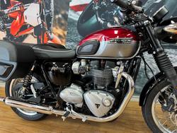 2023 Triumph BONNEVILLE T120 RED/SILVER