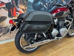 2023 Triumph BONNEVILLE T120 RED/SILVER