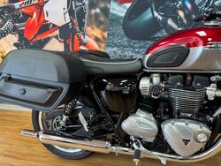 2023 Triumph BONNEVILLE T120 RED/SILVER