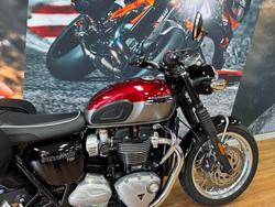 2023 Triumph BONNEVILLE T120 RED/SILVER
