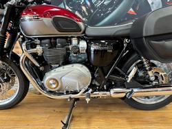 2023 Triumph BONNEVILLE T120 RED/SILVER