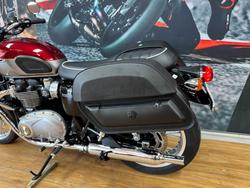 2023 Triumph BONNEVILLE T120 RED/SILVER