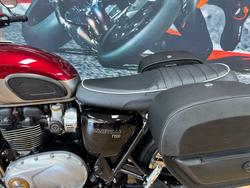 2023 Triumph BONNEVILLE T120 RED/SILVER