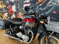 2023 Triumph BONNEVILLE T120 RED/SILVER