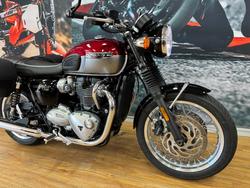 2023 Triumph BONNEVILLE T120 RED/SILVER