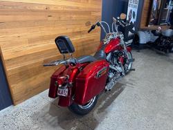 2011 Harley-davidson FLD SWITCHBACK Red