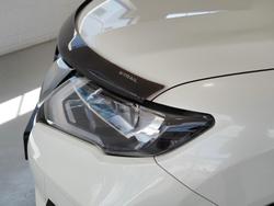 2022 Nissan
                X-TRAIL ST