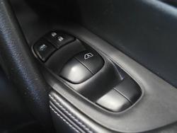 2022 Nissan
                X-TRAIL ST