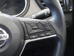 2022 Nissan
                X-TRAIL ST