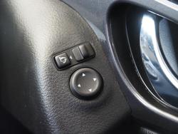 2022 Nissan
                X-TRAIL ST