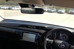 2024 Toyota
Hilux Workmate