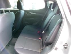 2017 Nissan
                QASHQAI ST