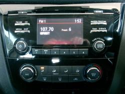 2017 Nissan
                QASHQAI ST