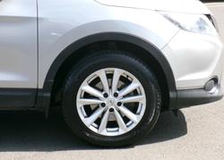 2017 Nissan
                QASHQAI ST