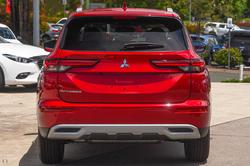 2025 Mitsubishi
Outlander LS