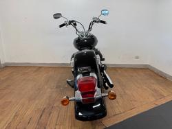 2006 Suzuki VL800 (BOULEVARD C50) Black