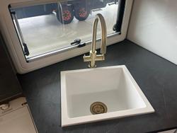 2025 JB Caravans Dirt Road Xtreme 22'6 Rd Club Lounge