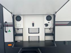 2025 JB Caravans Dirt Road Xtreme 22'6 Rd Club Lounge